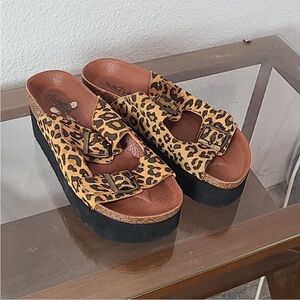Anthropologie Sixty Seven platform leopard print sandal size 7.5-8